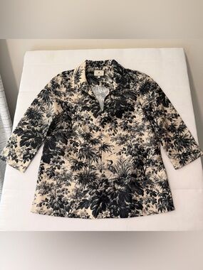 Tuckernuck Black Beige Toile Print Split Neck 3/4 Sleeve Blouse Side zip Size S